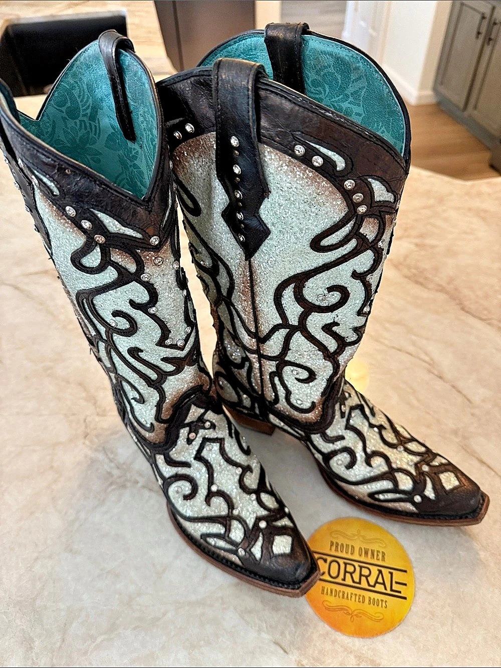 Corral Women’s Rhinestone Glitter Western Boots – Size 9